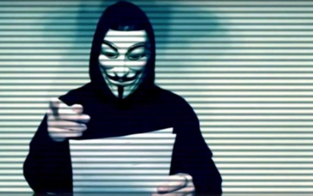 Anonymous famosos pederastia