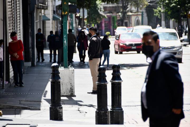 Pese a Semáforo Naranja aumenta número de transeúntes en Toluca1
