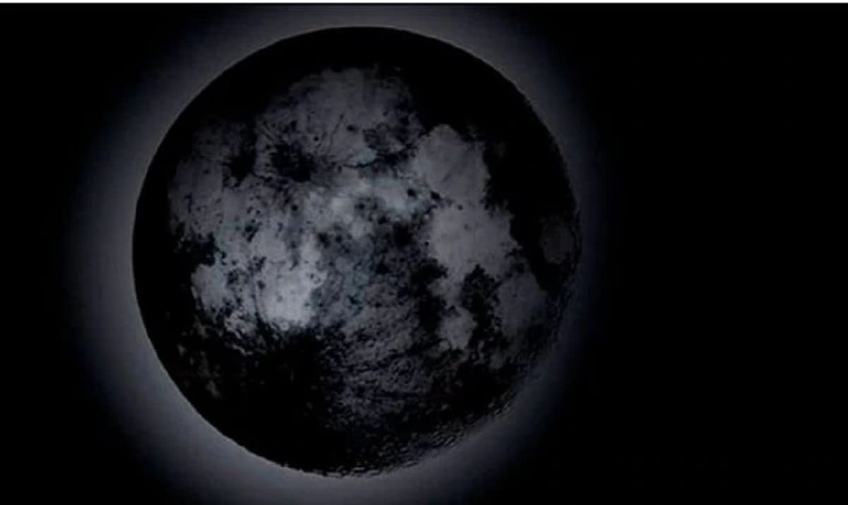 asi-se-vio-la-luna-negra-en-este-20203