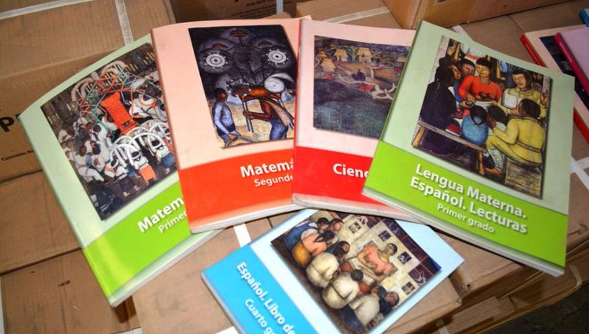 sep-sanitizaran-libros-de-texto-que-entregaran-a-padres-de-familia-para-el-ciclo-escolar-2020-2021