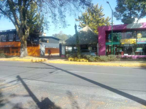 Bares en Toluca siguen incumpliendo con las medidas sanitarias