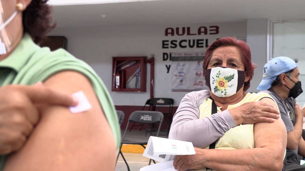 En una semana, más de 100 mil adultos mayores ecatepenses han sido vacunados contra el COVID-19 en 10 módulos de vacunación