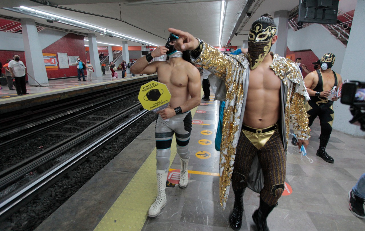 Luchadores profesionales