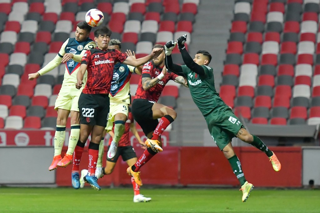 el portero Luis garcia no ha tenido una buena participacion con el cuadro de Toluca