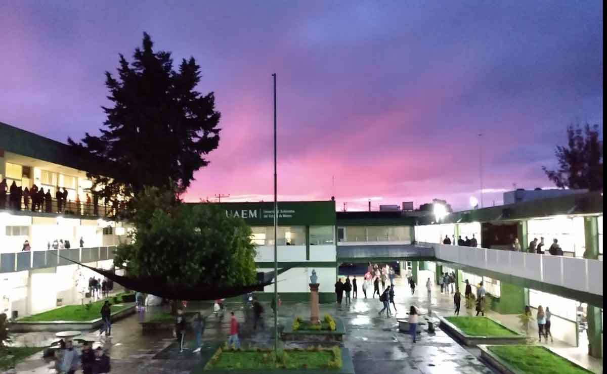 Maestra de la UAEMex sufre violencia en plena clase.