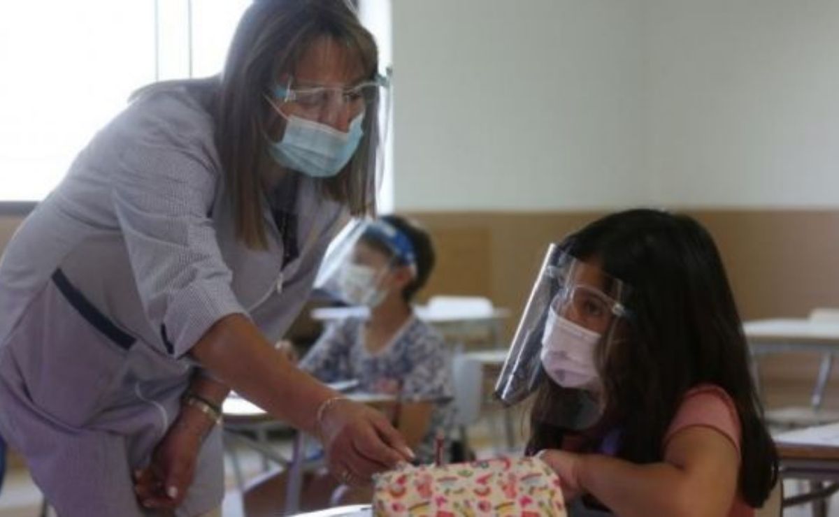 Como nunca antes, las autoridades educativas nacionales y el magisterio, estamos unidos por la causa de la educación, que tiene como prioridades mantener la salud de todos los integrantes de nuestras comunidades escolares