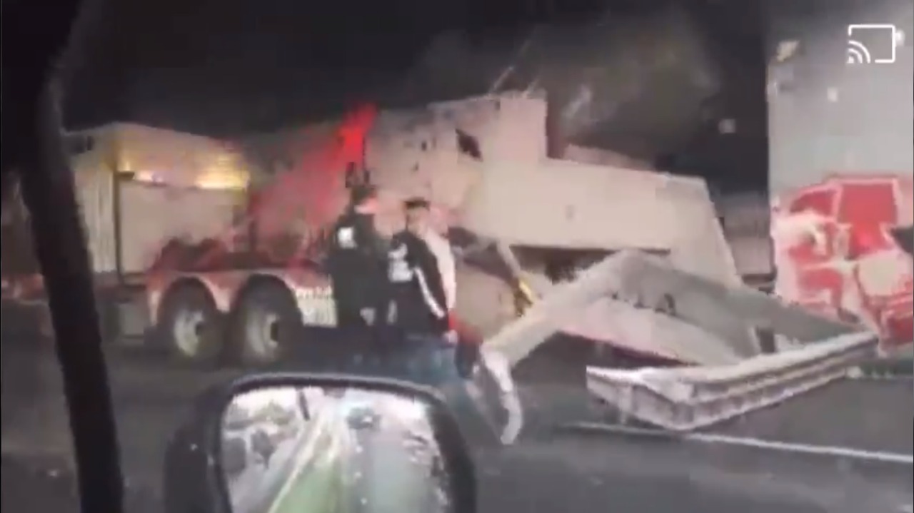 Se desploma estructura en Periférico Norte