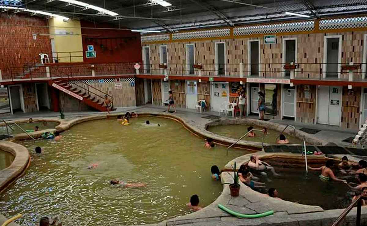 Balneario municipal el bañito en Ixtapan de la Sal.