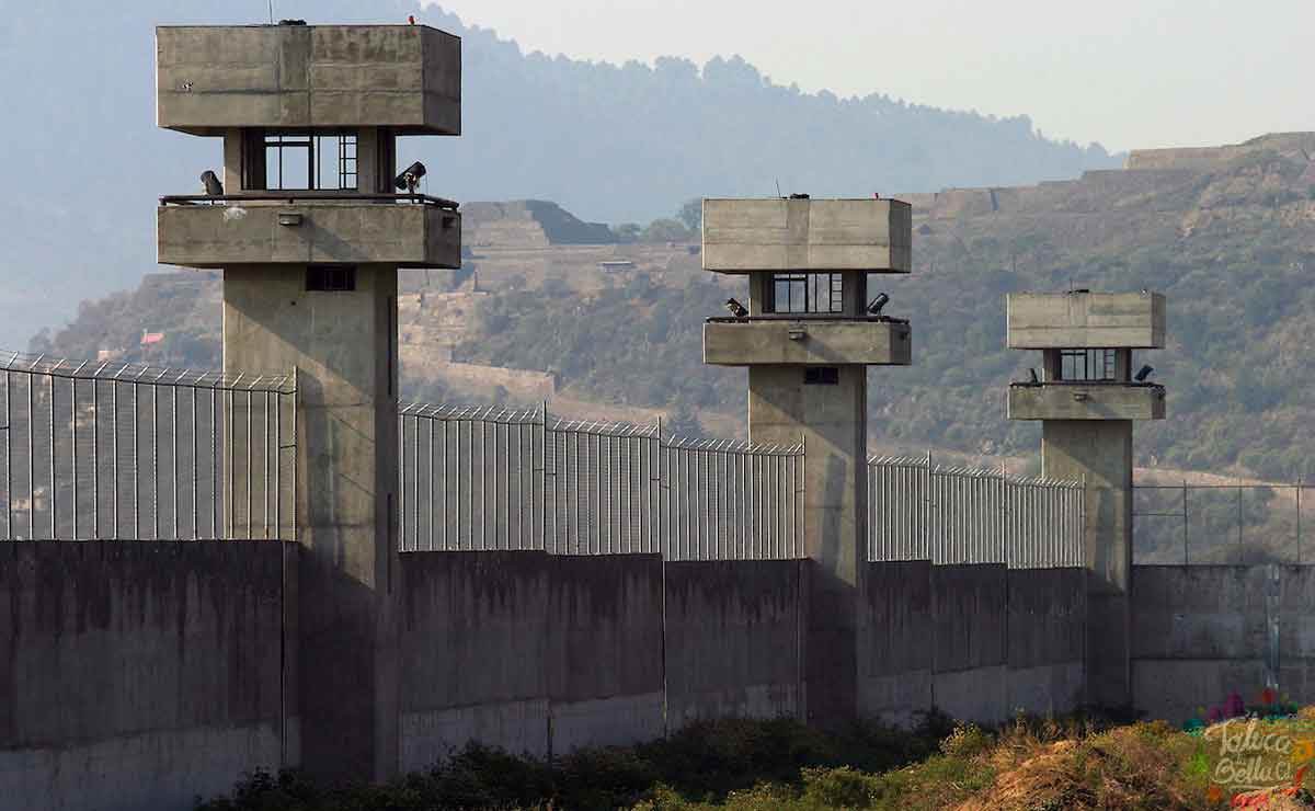 En Edomex, trasladan a Andrés "N" al penal de Tenango del Valle.