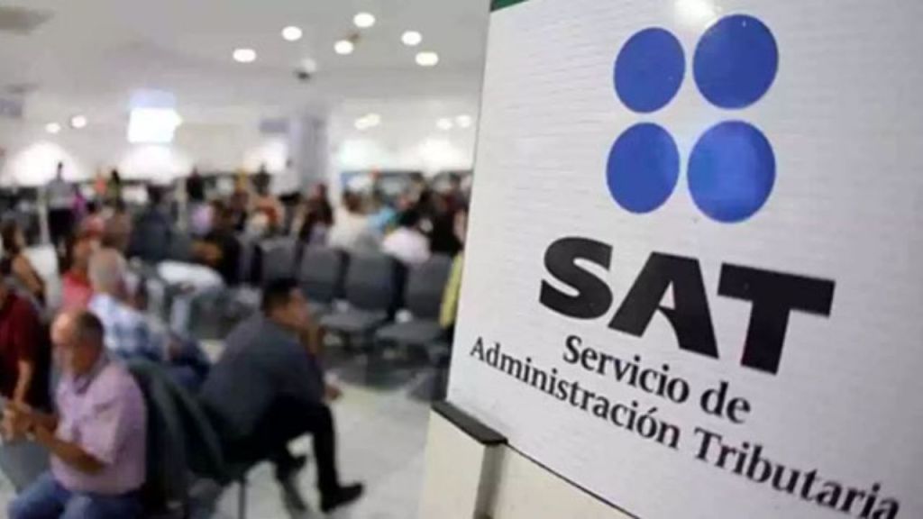 Las vacantes que ofrece el SAT tienen un sueldo mensual de entre los 4 mil 848 y los 15 mil 959 pesos