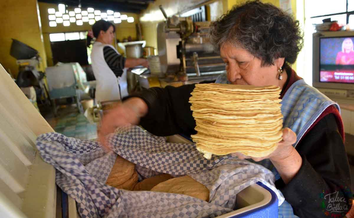 Hombre pierde la vida por comerse un taco en Tortillería.