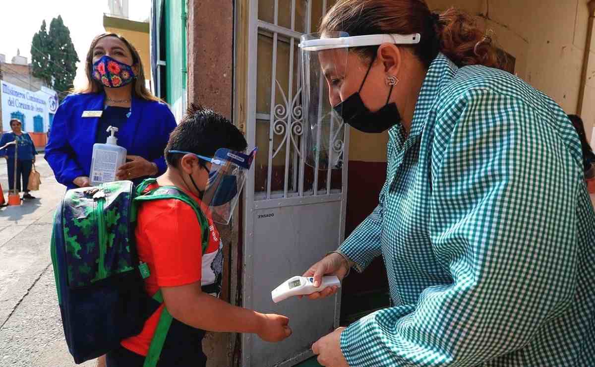 La SEP dio a conocer lo que pasará con los alumnos que no regresen a clases presenciales