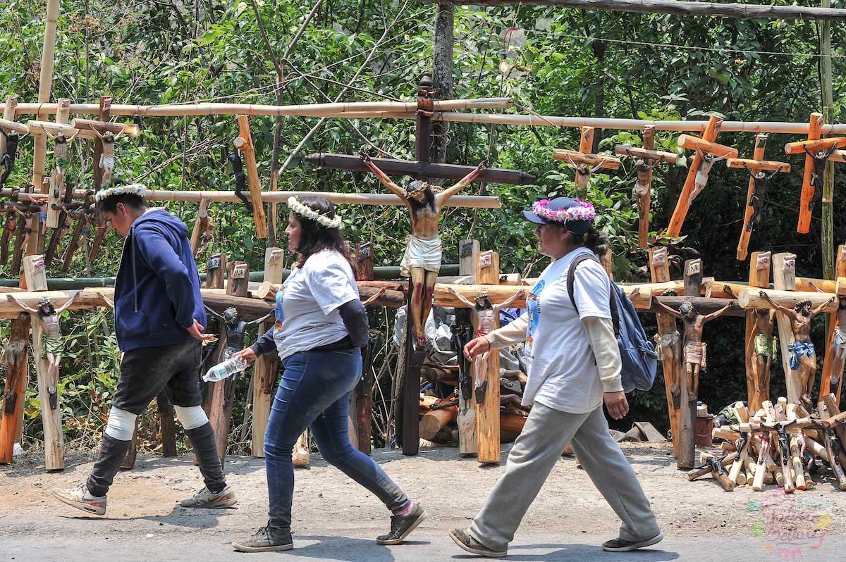 La visita de los visitantes al santuario de Chalma