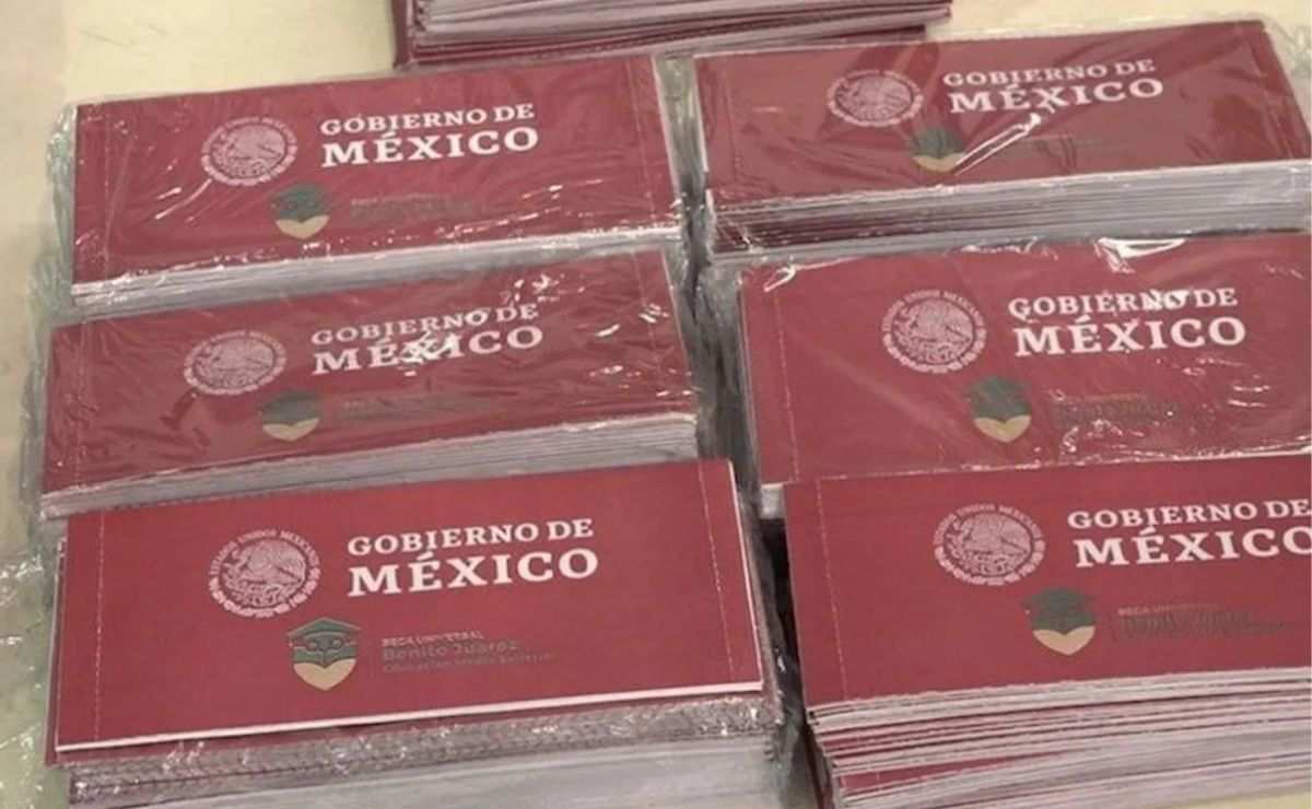 Todos los estudiantes de preescolar, primaria y secundaria que se encuentren inscritos en alguna escuela pública del territorio nacional podrán solicitar la Beca Bienestar Benito Juárez