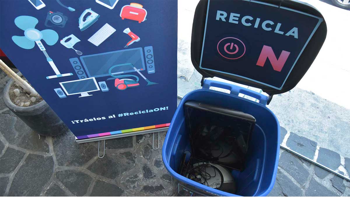 ¡No tires tus aparatos electrónicos! Recíclalos para disminuir la contaminación de los cuerpos de agua