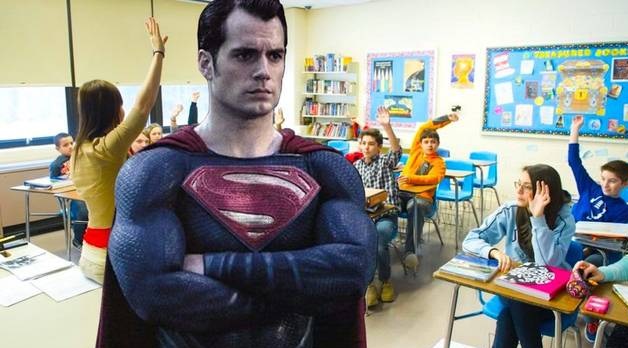 superman rescata a su sobrino verdadero